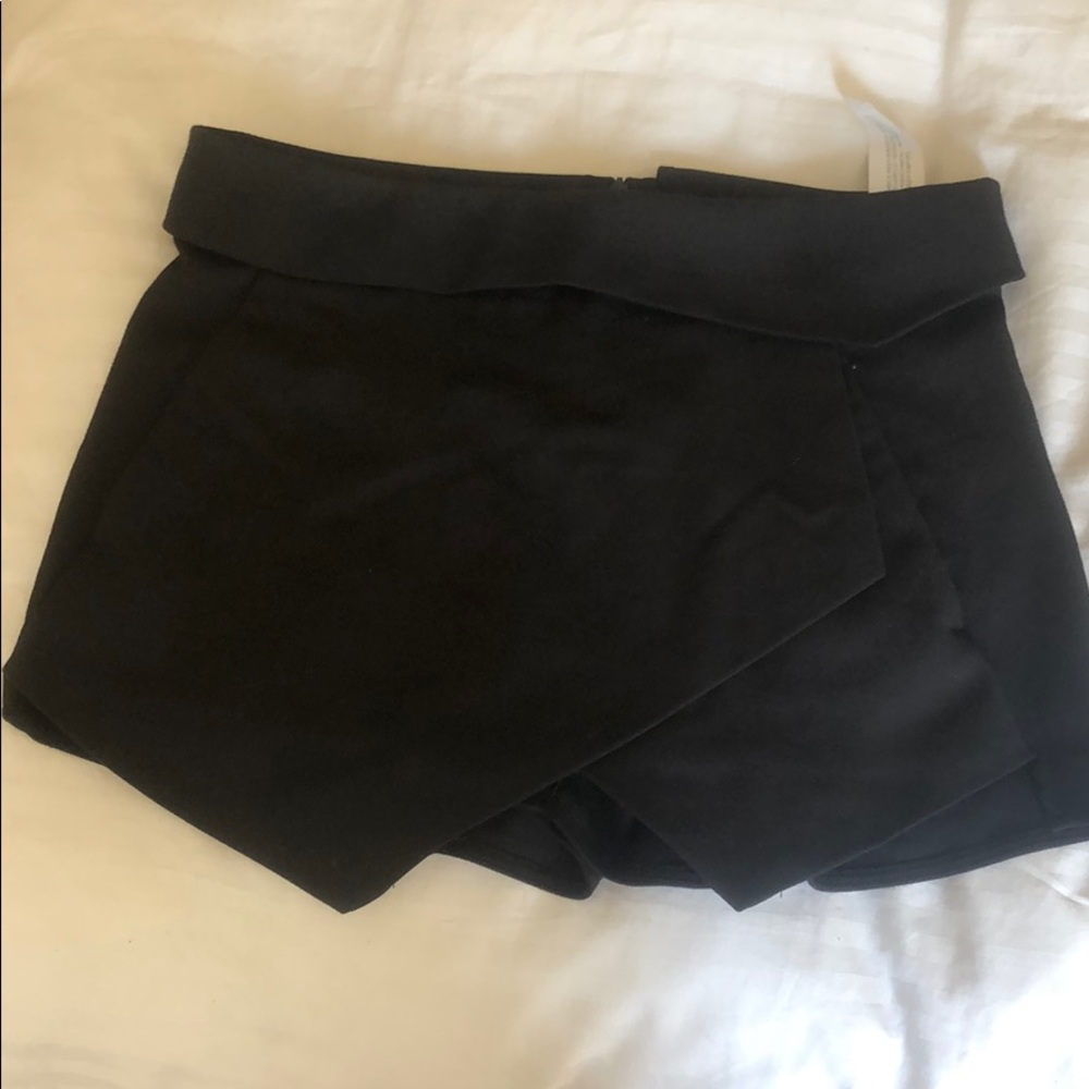Zara Skort barely worn - must go this week